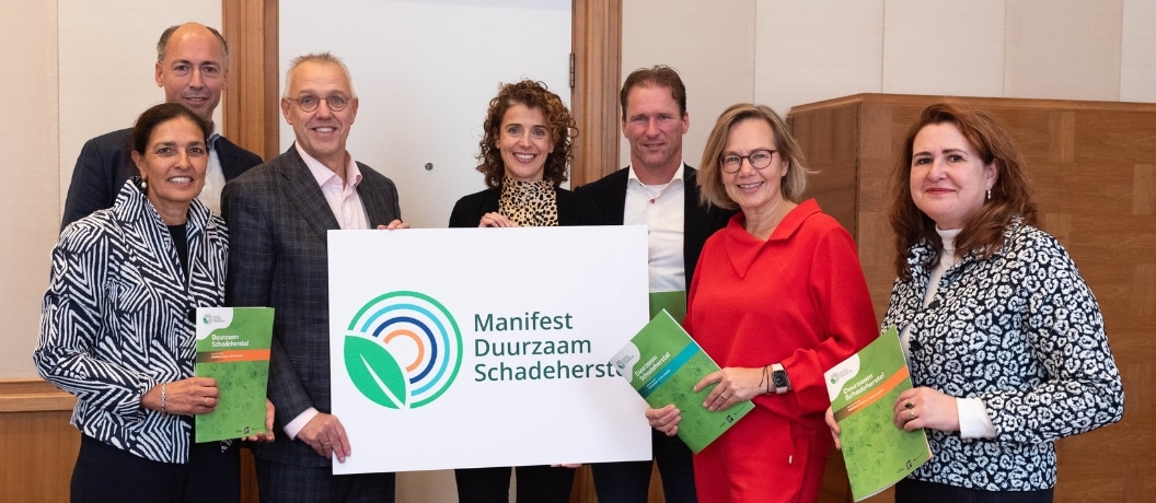 Minister Sophie Hermans ontvangt resultaten van landelijke pilots rond duurzaam schadeherstel