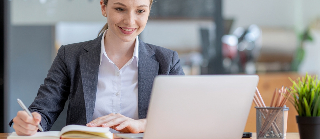 Waarom een beroepsaansprakelijkheidsverzekering onmisbaar is voor de NIVRE Register-Expert